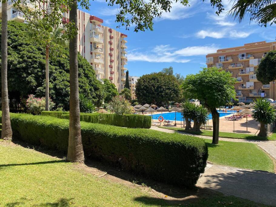 Loft Moderno - Vistas Mar Y Montana - Piscinas Appartement Benalmádena Buitenkant foto