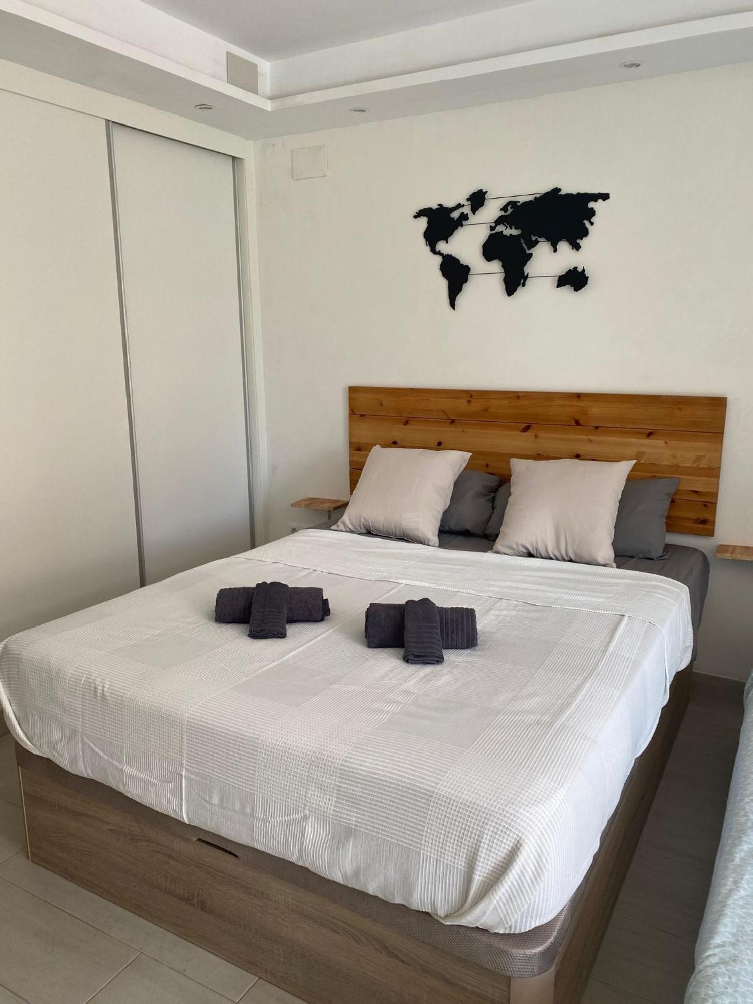 Loft Moderno - Vistas Mar Y Montana - Piscinas Appartement Benalmádena Buitenkant foto